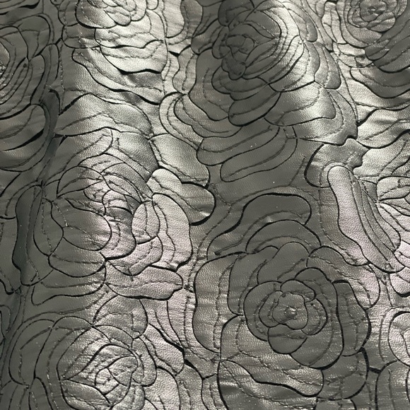 Black 3/4 length dress - Picture 5 of 7